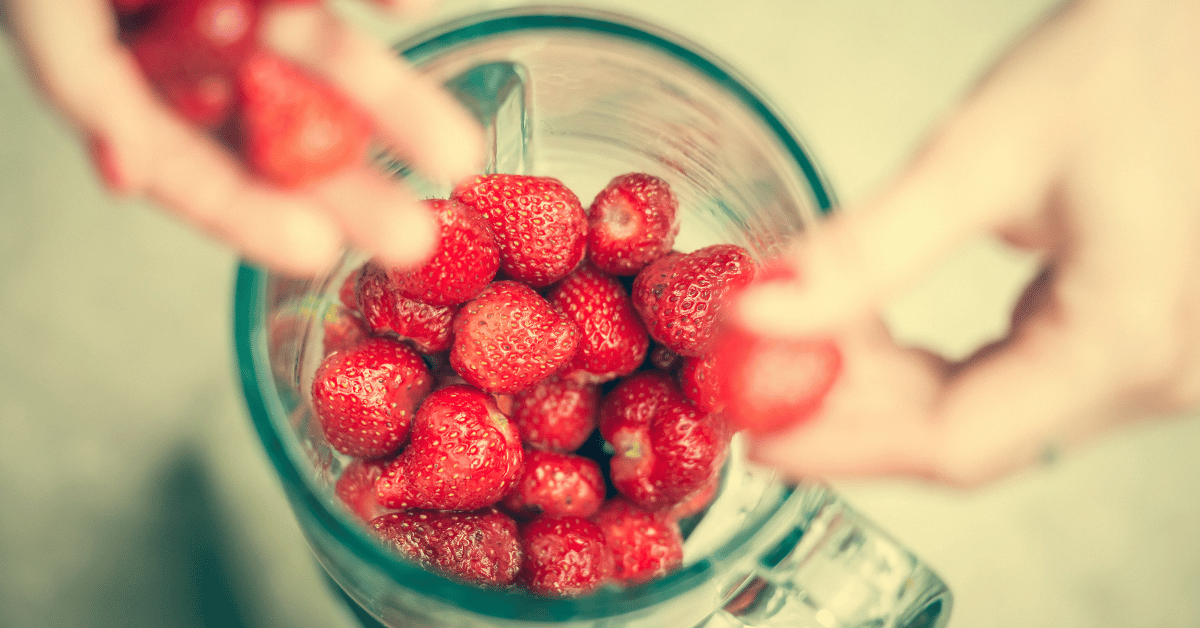 Does Blending Fruit Destroy Fiber? Plus Two Kid-Friendly Smoothie Recipes