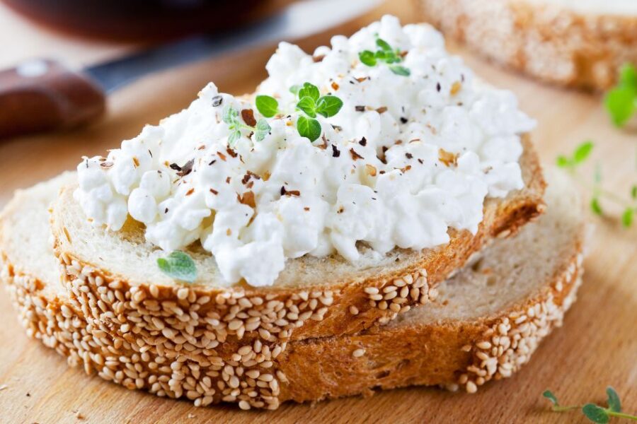Toast with cottage cheese and red pepper flakes.