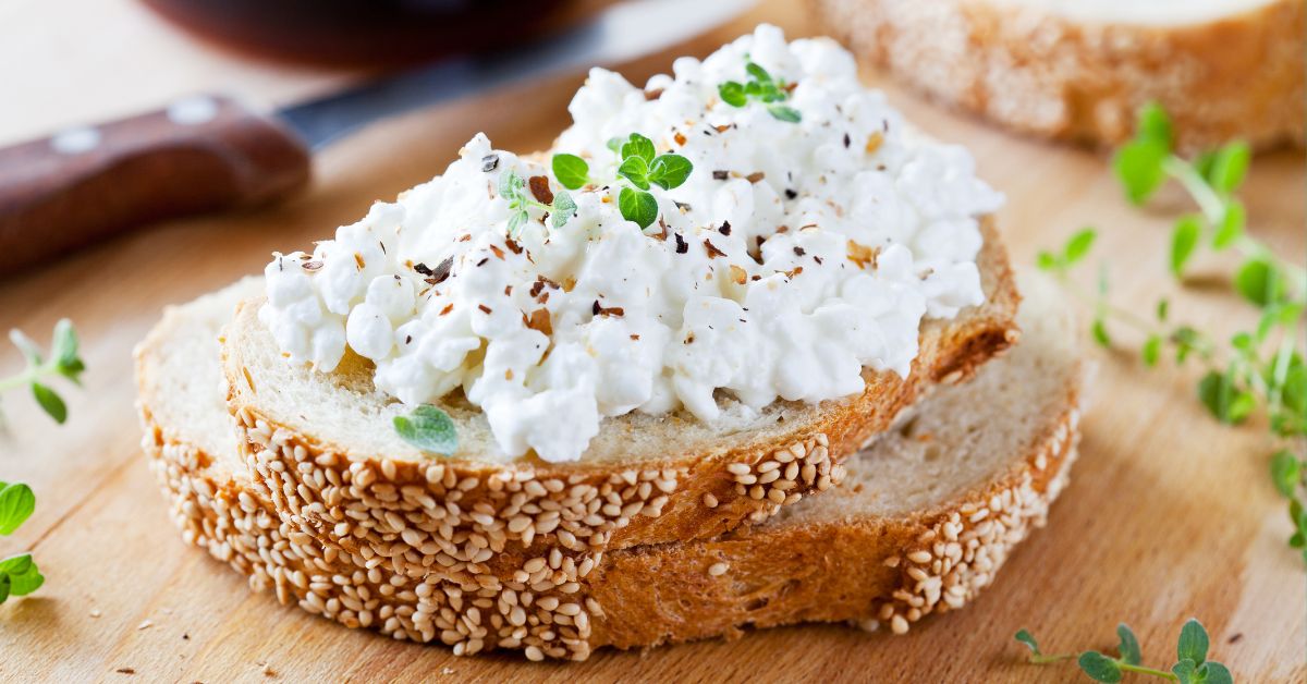 Toast with cottage cheese and red pepper flakes.